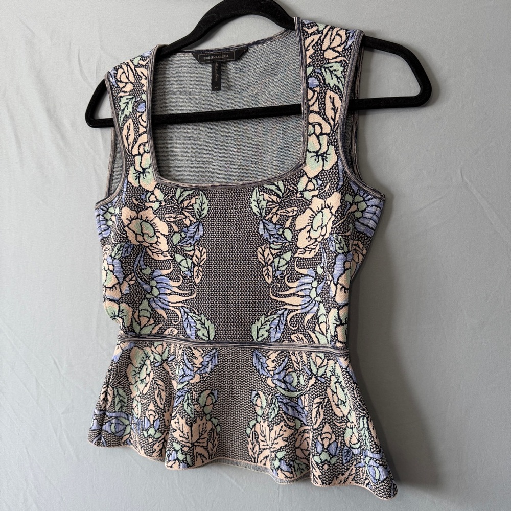 BCBGMaxAzria Womens Floral Alonya Knit Peplum Top XS Bare Pink Stretch ASO - Picture 3 of 7